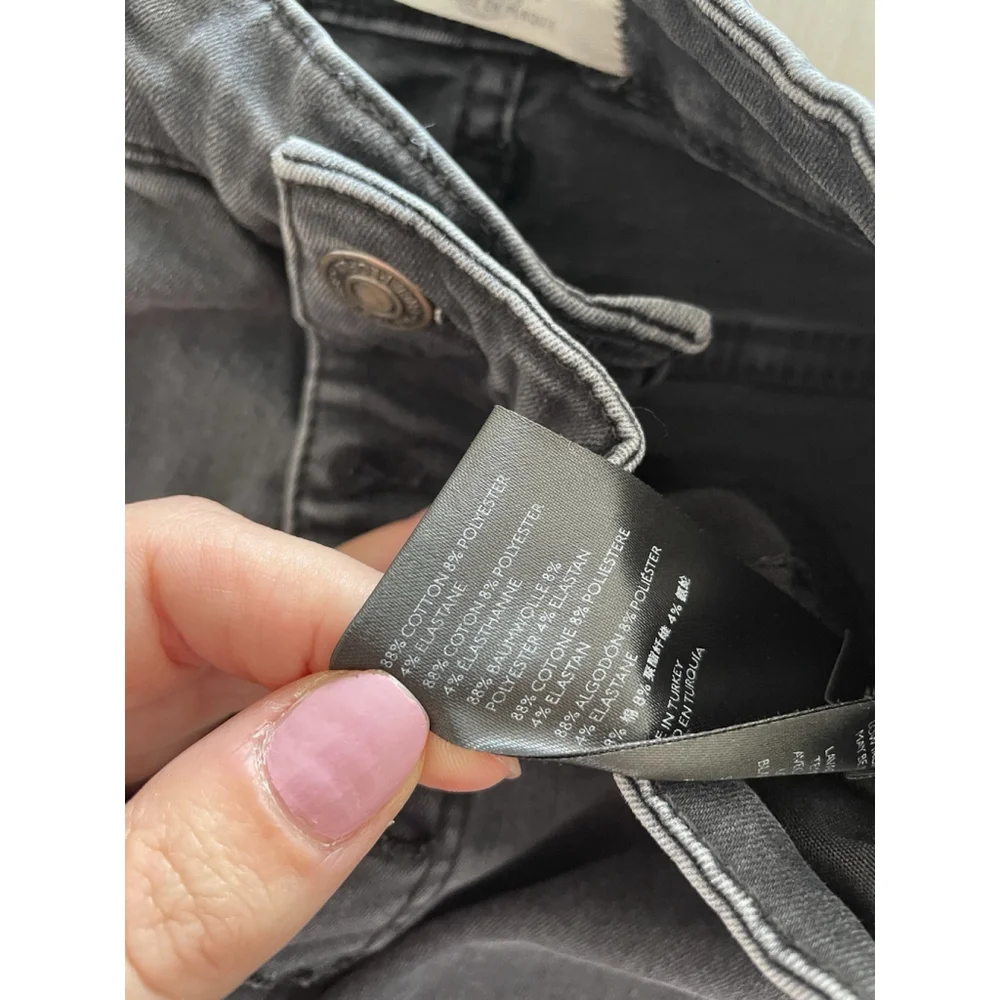 WE THE FREE sz 21 Dark Gray High Rise Button Fly Distressed Skinny Jeans